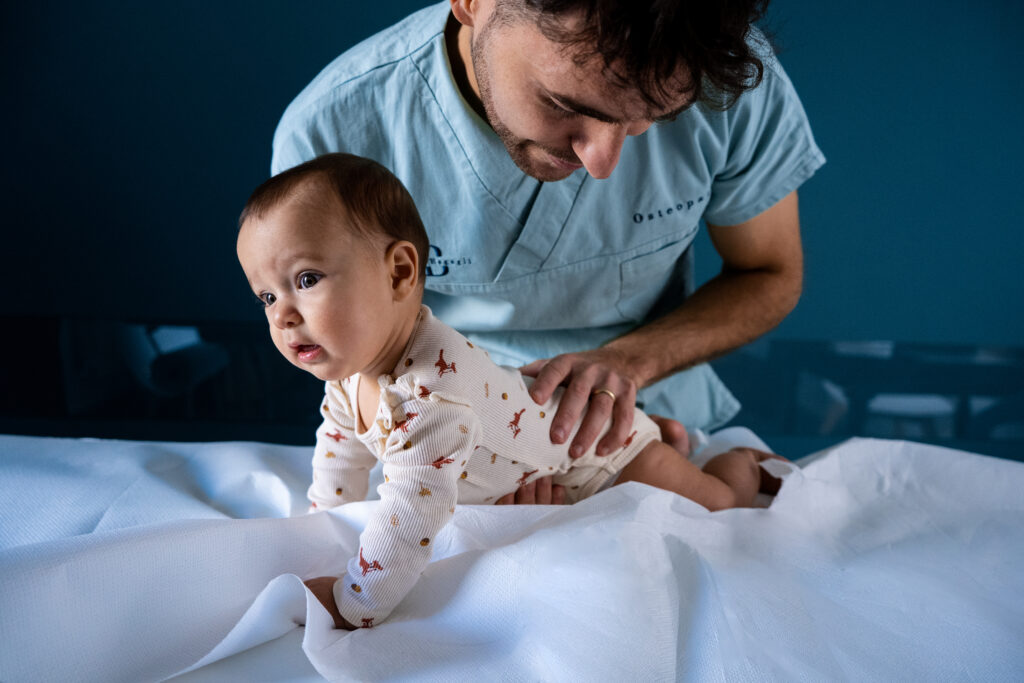 osteopata tratta neonato a torino